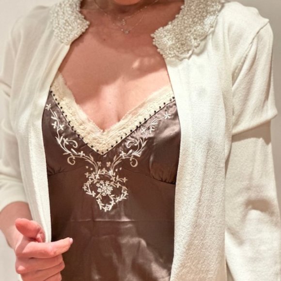 WOMEN TOP - Picture 1 of 4